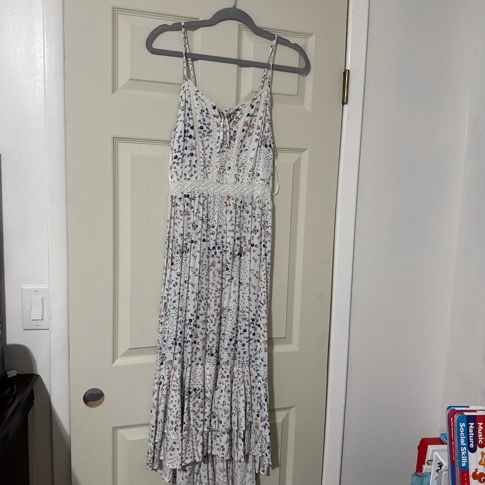 Floral White Maxi Dress